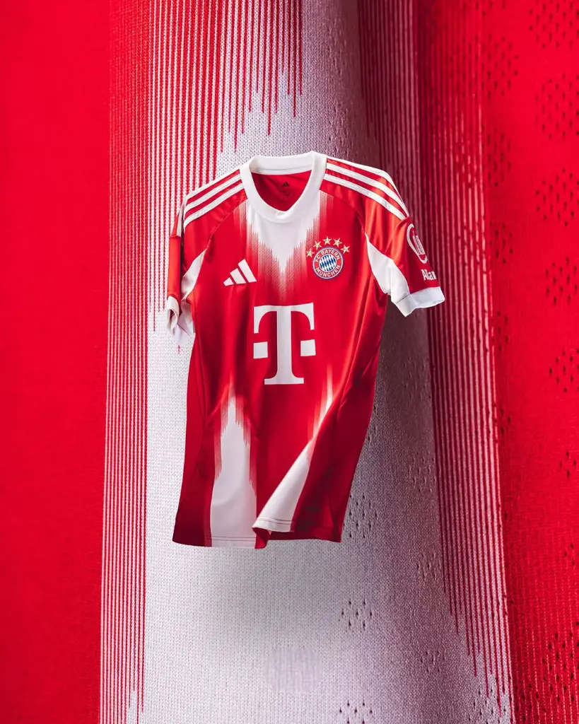 bayern munich home 2.webp